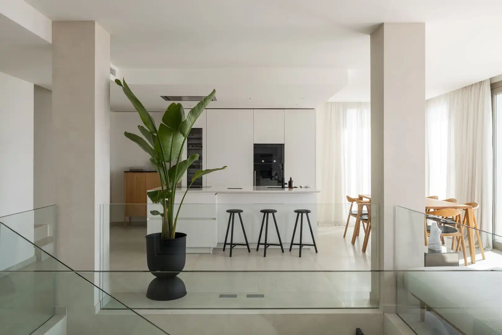 Küche von Dachboden zum Verkauf in Marbella mit Terrasse und Balkon