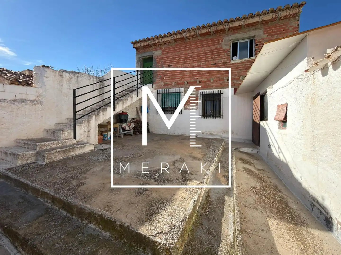 Exterior view of Houses for sale in Lezuza  with Private garden, Terrace and Storage room