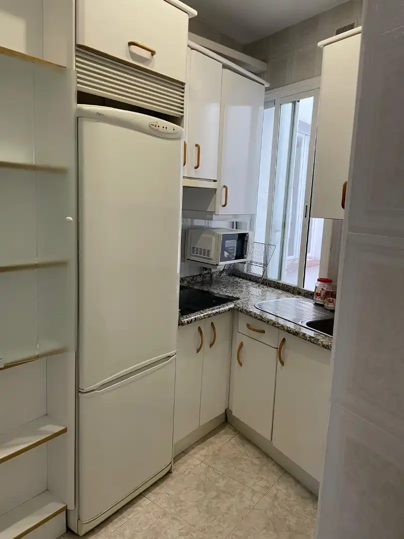 Flat with terrace for sale in Ciudad Lineal, imagen 3