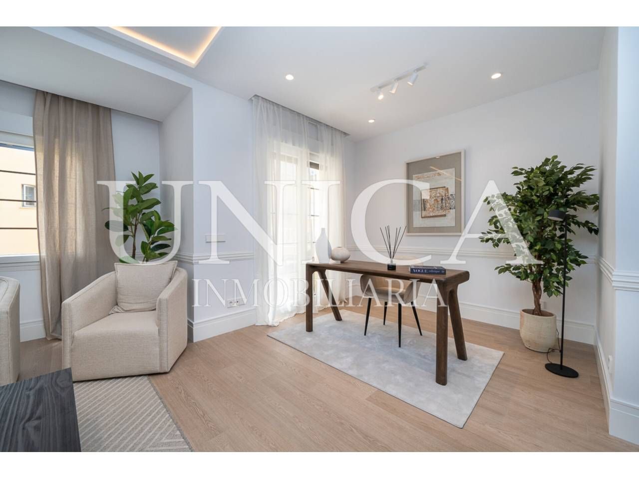 Bedroom of Flat for sale in  Madrid Capital  with Air Conditioner, Heating and Terrace