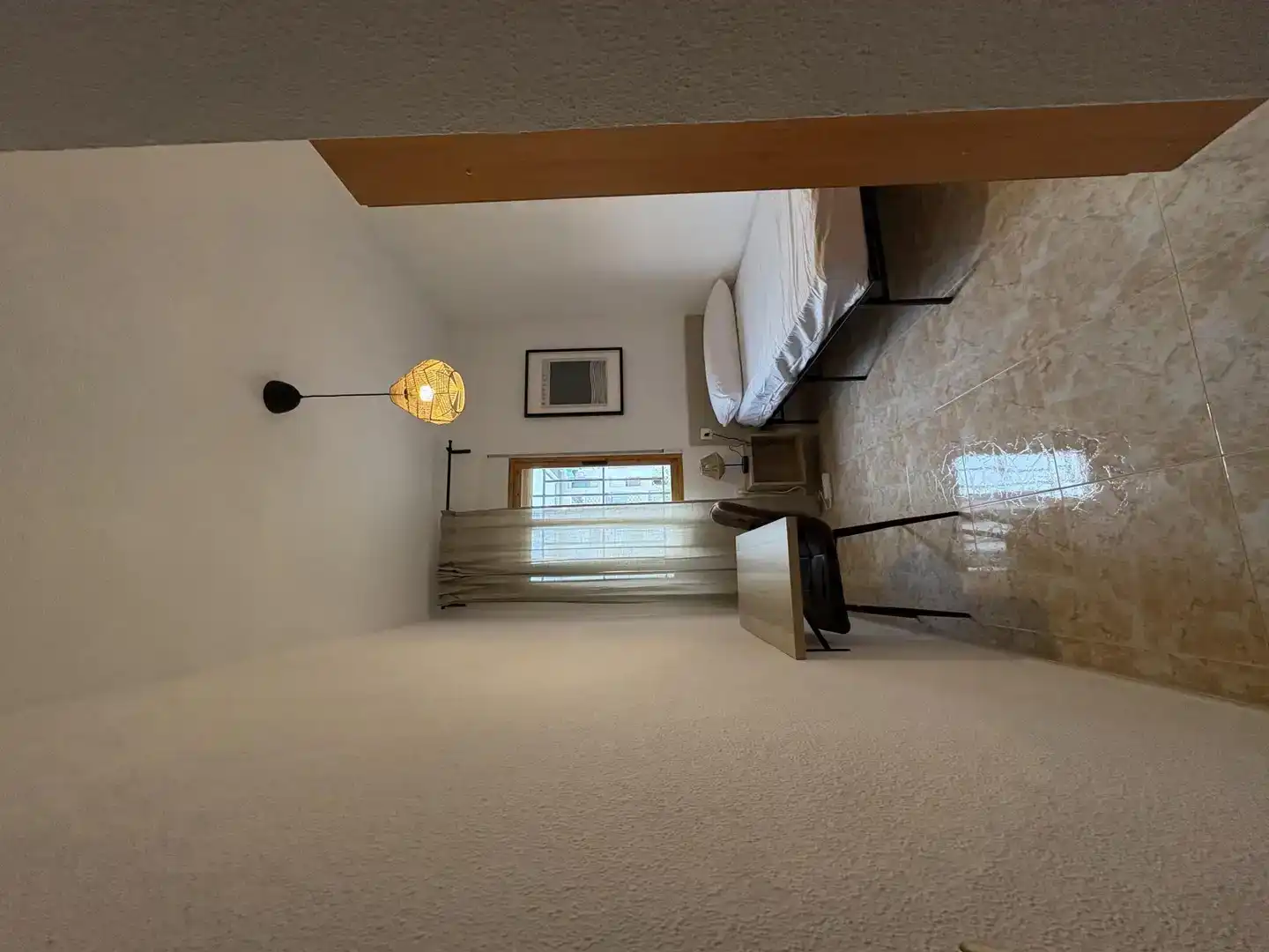 Dormitori de Apartament per a compartir en Granada amb Jardí privat i Balcó