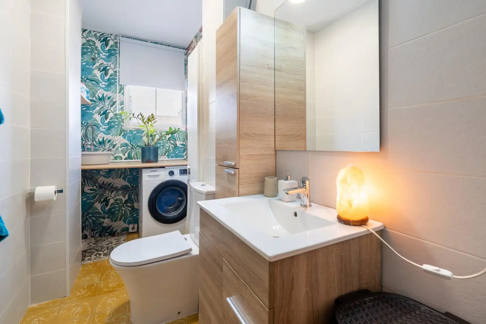 Baño de Piso en venta en Almería con Aire acondicionado, Calefacción y Terraza