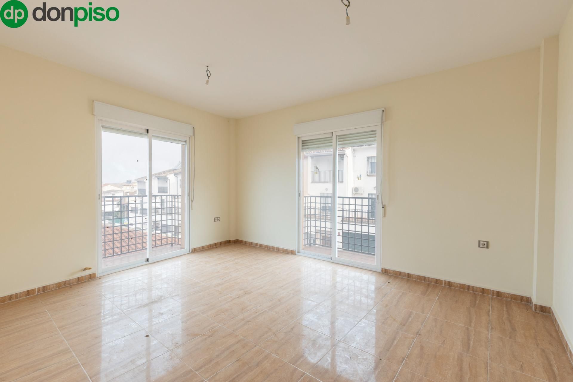 Sala d'estar de Pis en venda en Güevéjar amb Balcó