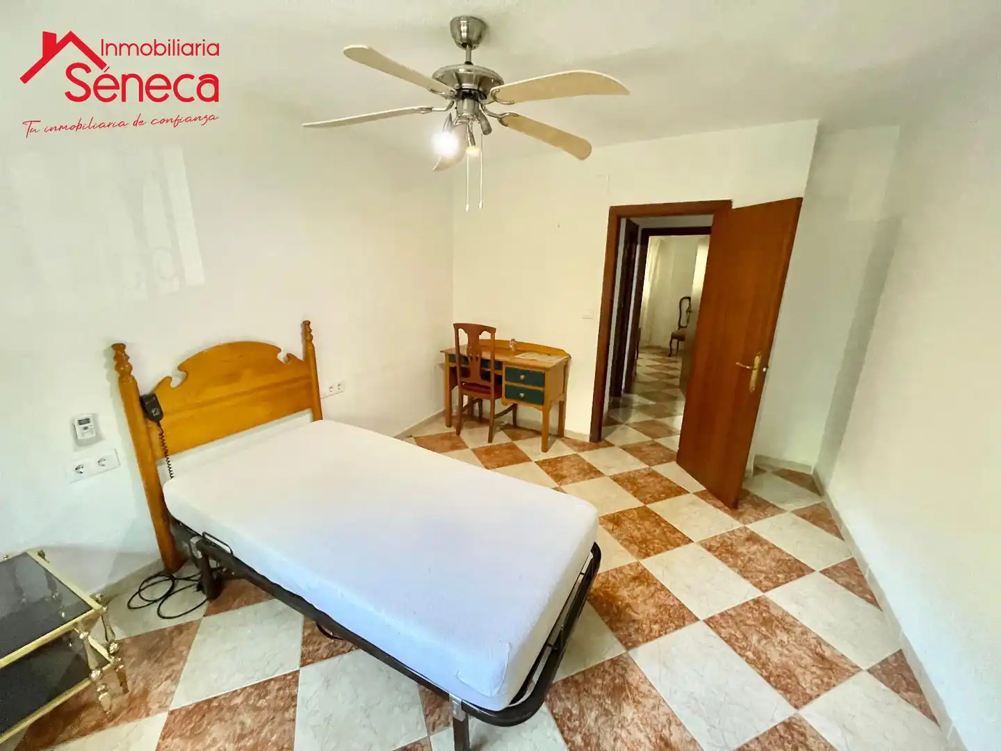 Schlafzimmer von Wohnung zum Verkauf in Córdoba mit Klimaanlage, Heizung und Terrasse