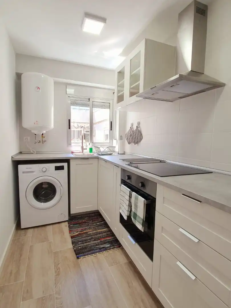 Cocina de Piso de alquiler en Valencia con Aire acondicionado, Parquet y Amueblado
