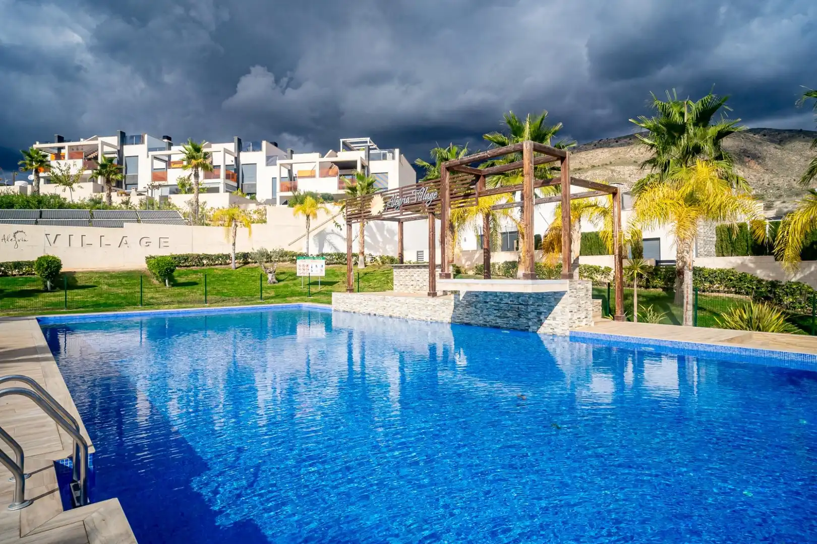 Piscina de Àtic en venda en Finestrat amb Aire condicionat, Calefacció i Jardí privat