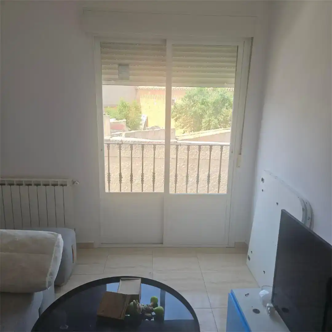 Dormitori de Apartament en venda en Villarrobledo amb Balcó