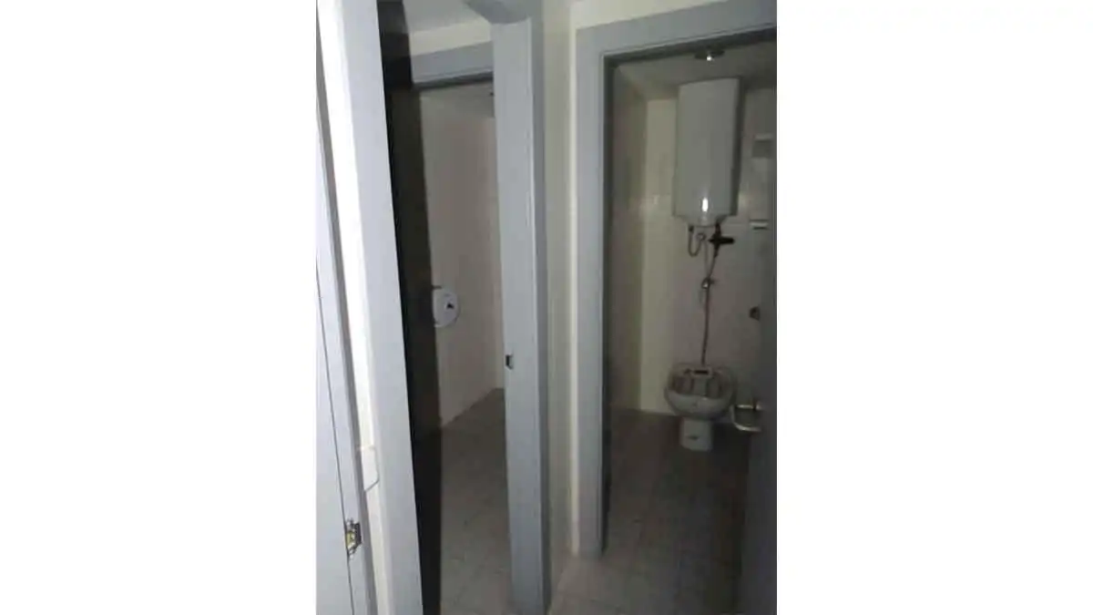Baño de Local en venta en Tineo