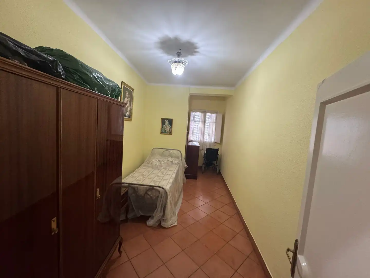 Bedroom of Flat for sale in Sevilla  with Terrace and Storage room