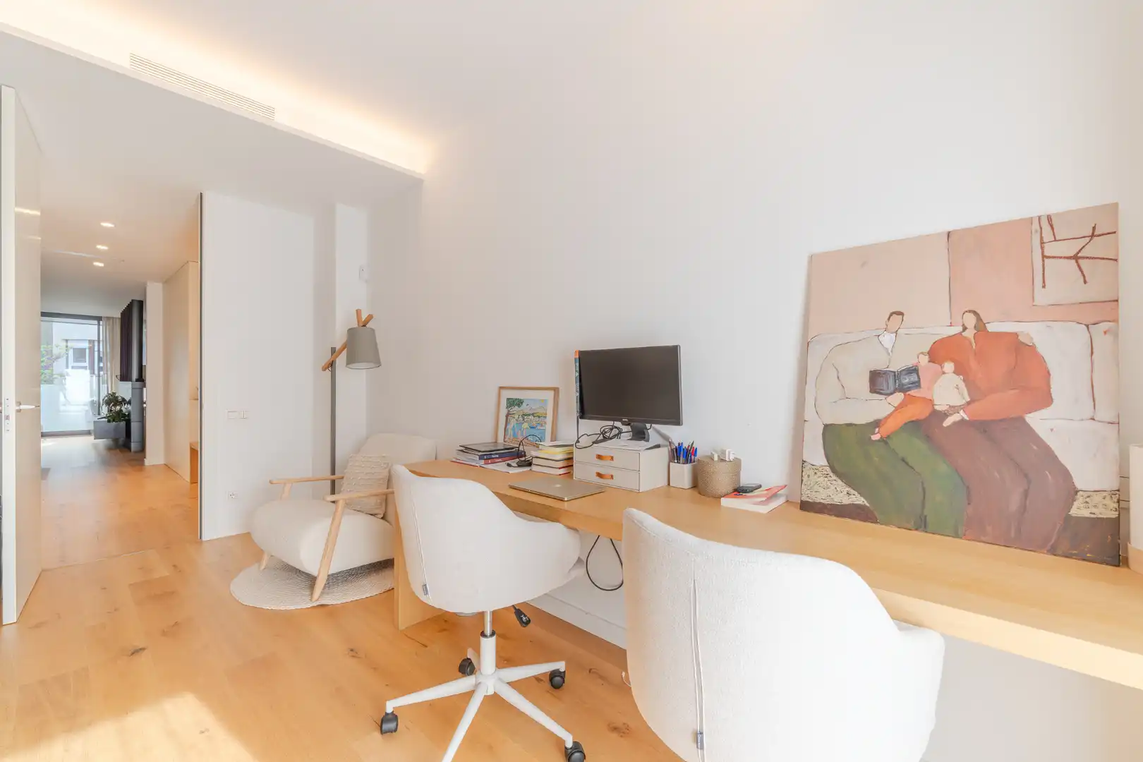 Living room of Flat for sale in Girona  with Air Conditioner, Heating and Parquet flooring