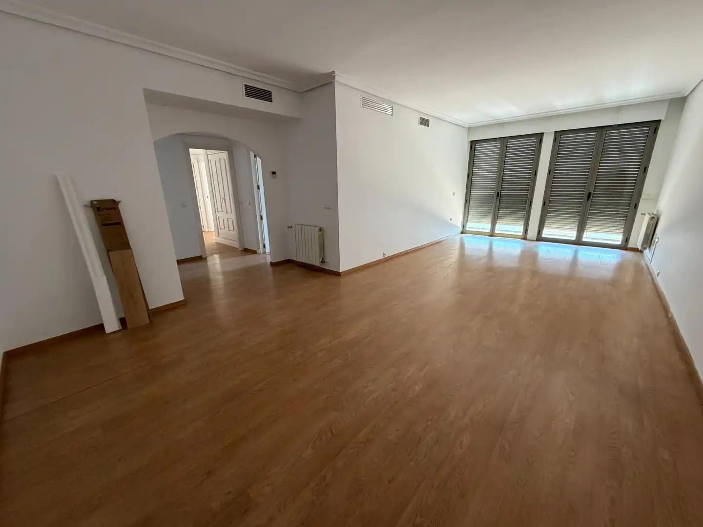 Wohnung zur Miete in Sevilla mit Klimaanlage, Heizung und Parkett