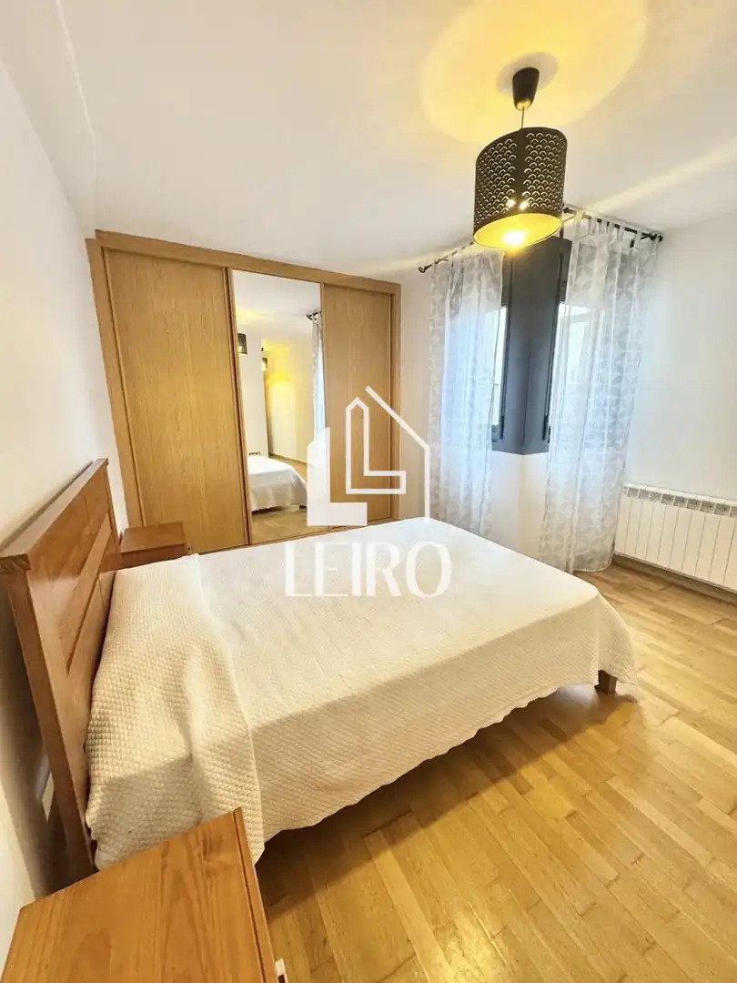Habitación de Apartamento en venta en Vilagarcía de Arousa con Calefacción, Terraza y Trastero