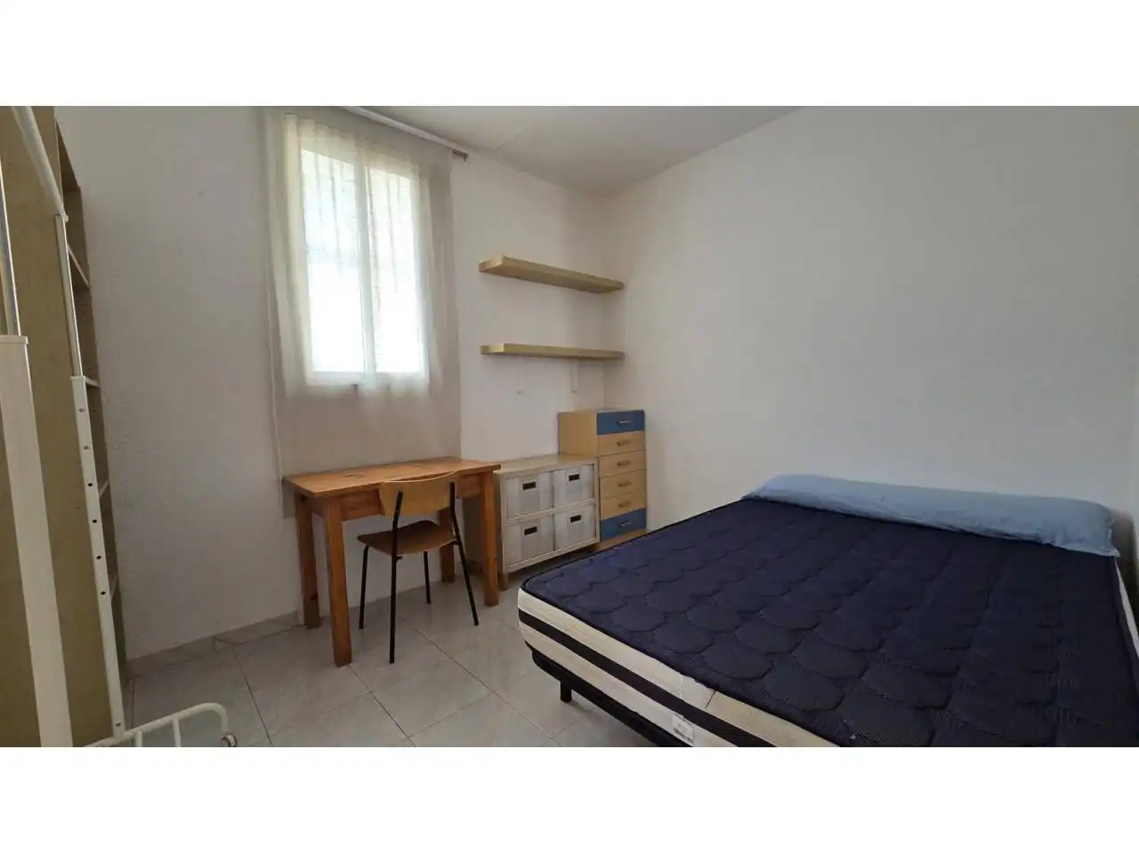 Habitación de Piso de alquiler en Barcelona con Amueblado y Balcón