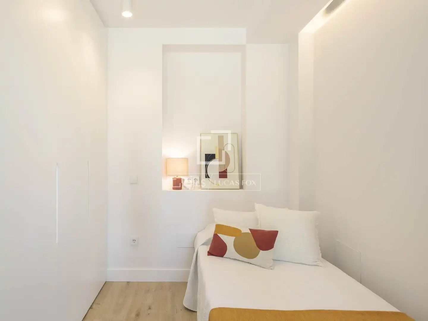 Bedroom of Flat for rent in Madrid  with Air Conditioner and Furnished