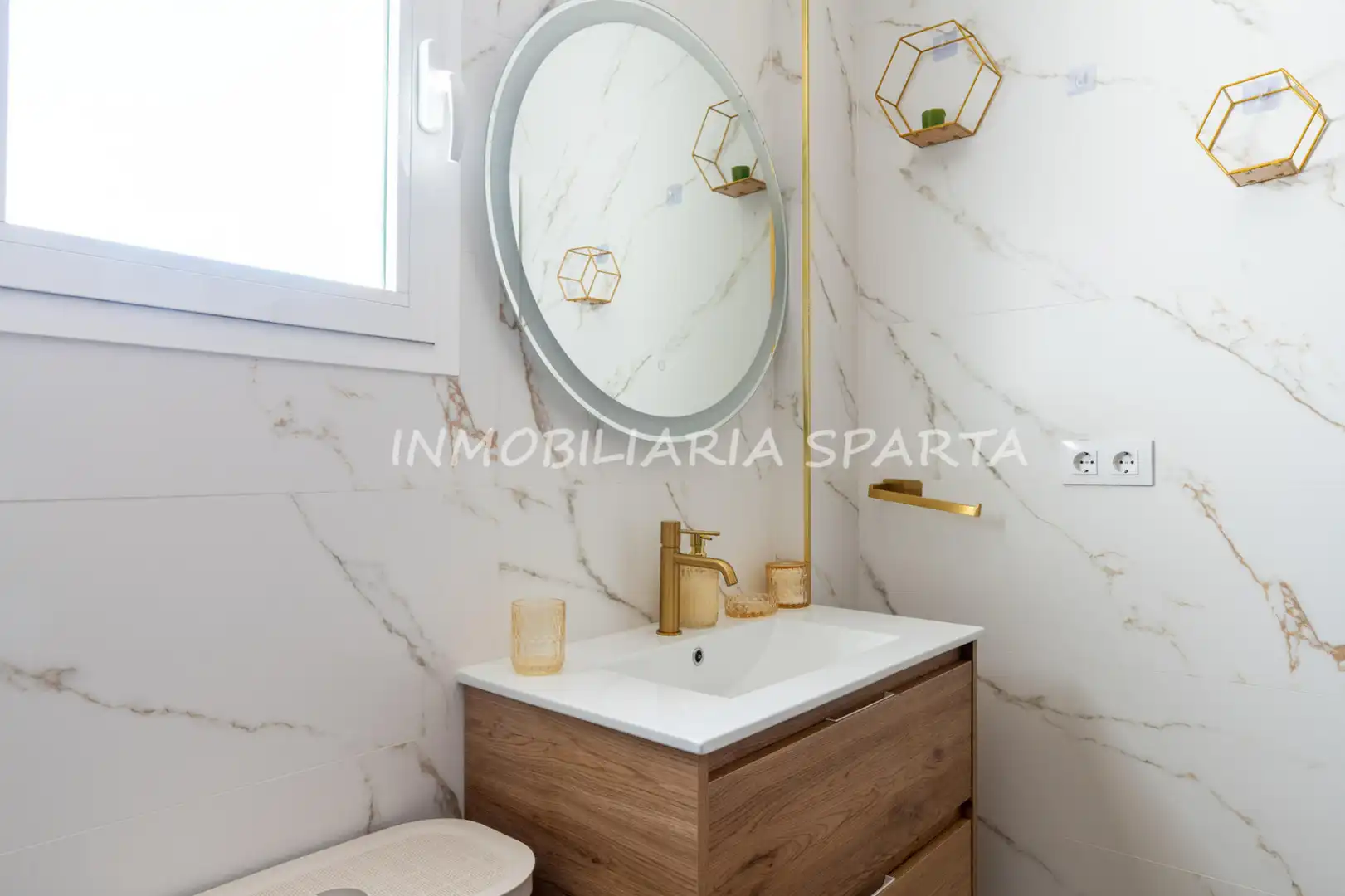 Bathroom of Detached homes for sale in Benacazón  with Air Conditioner, Heating and Oven