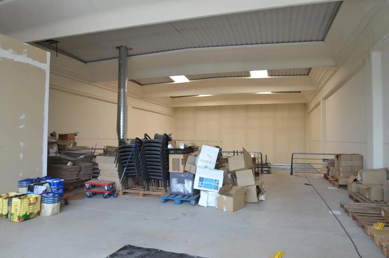 Nave industrial en traspaso en Mas d'En Serra - Els Cards, imagen 12