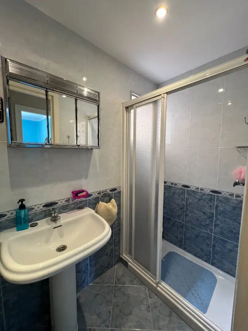 Badezimmer von Wohnung zum Verkauf in Málaga mit Terrasse und Möbliert
