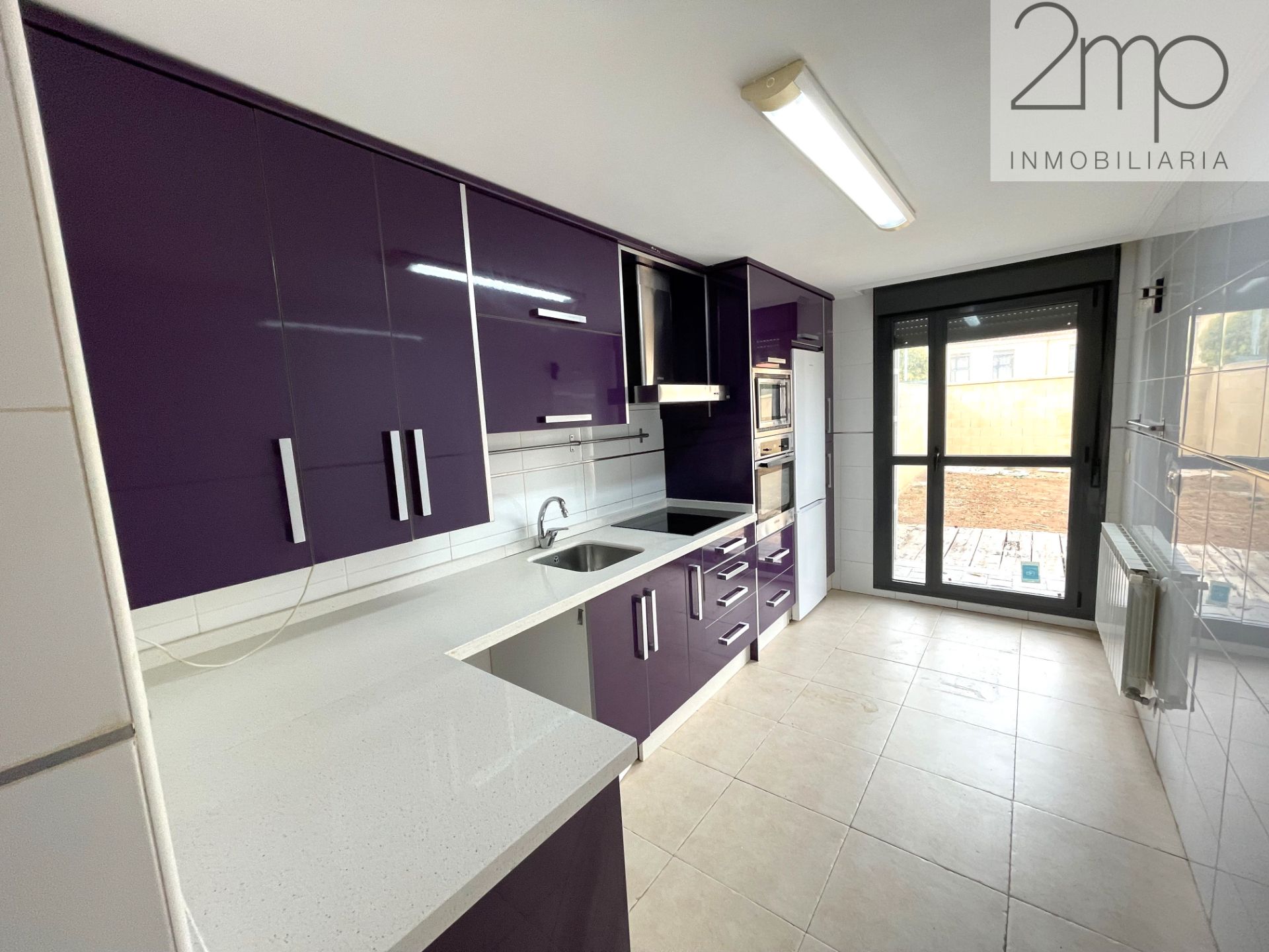 Kitchen of Single-family semi-detached for sale in Doñinos de Salamanca  with Heating, Private garden and Parquet flooring