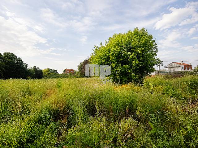 Terreno residencial en Venta en Camiño da Fonte en Alcabre