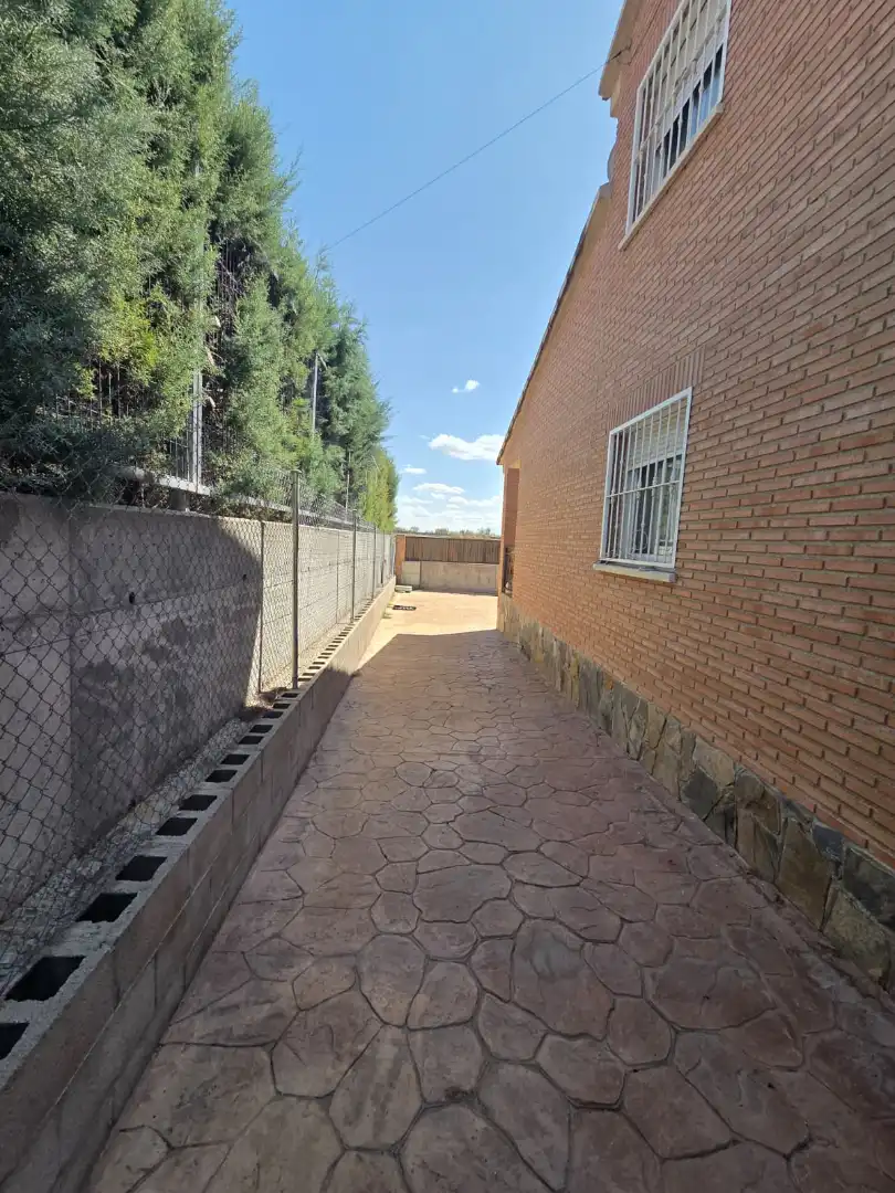 Chalet con piscina en venta en Calle de Santander 127, imagen 22