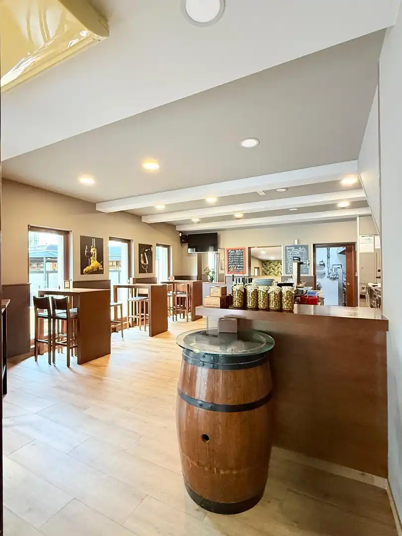 Casa o chalet en venta en Oleiros con Calefacción y Jardín privado