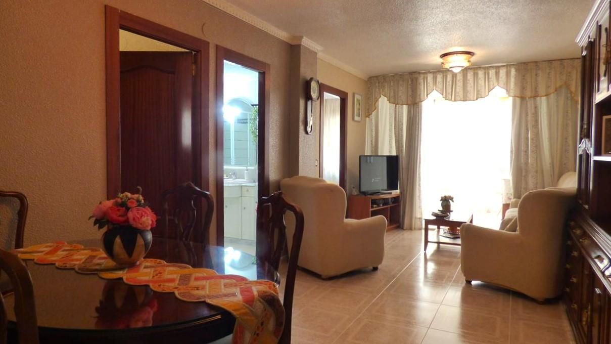 Piso en venta en Colonia Madrid