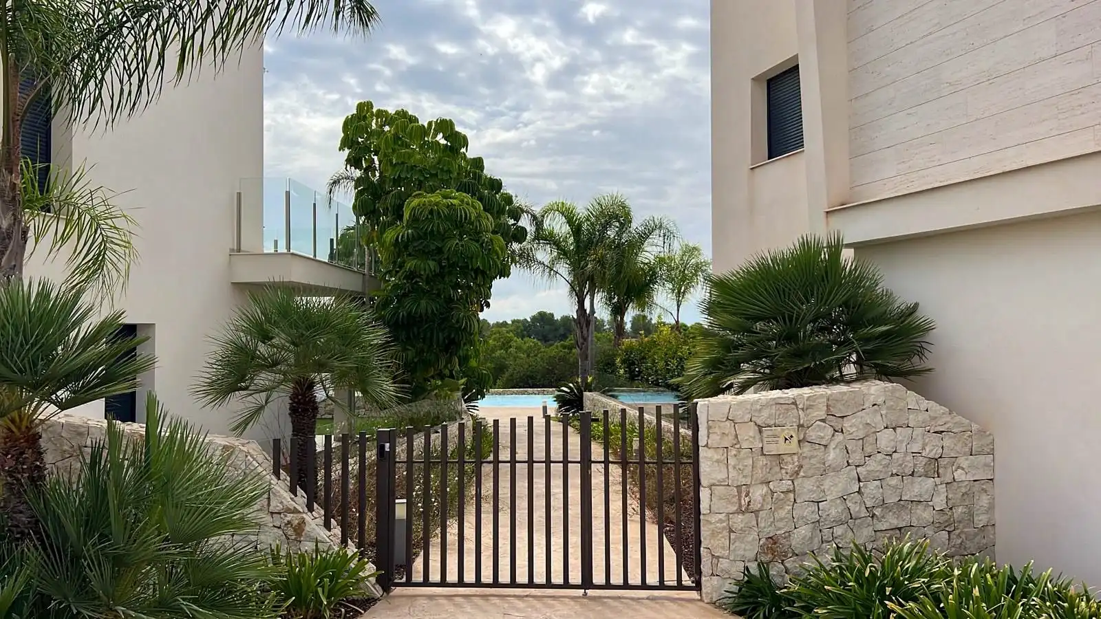 Schwimmbecken von Wohnung zur Miete in Pilar de la Horadada mit Klimaanlage, Heizung und Privatgarten