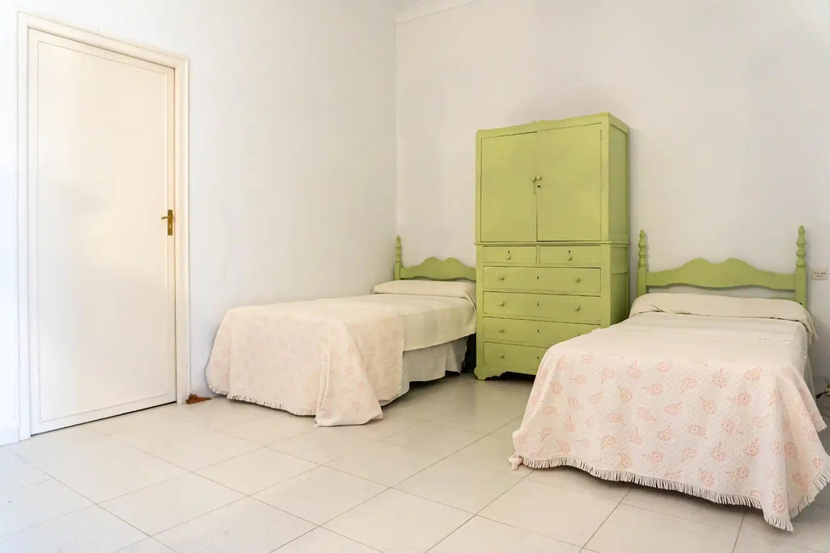 Dormitori de Casa o xalet en venda en Montellano amb Aire condicionat, Jardí privat i Terrassa