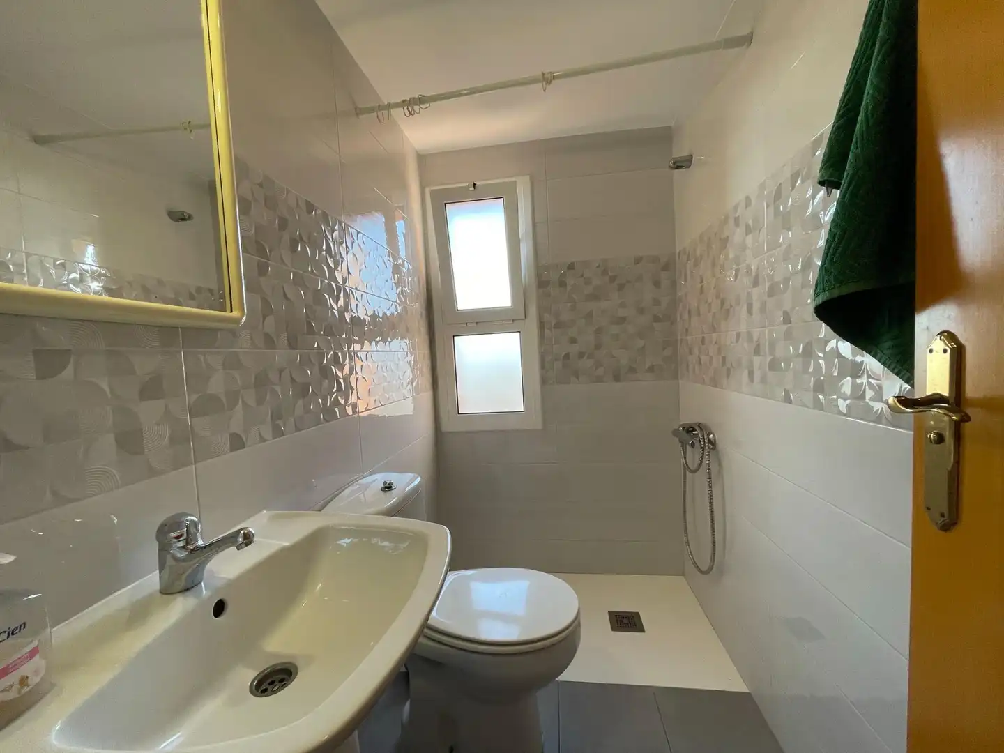 Bany de Àtic en venda en Roda de Berà