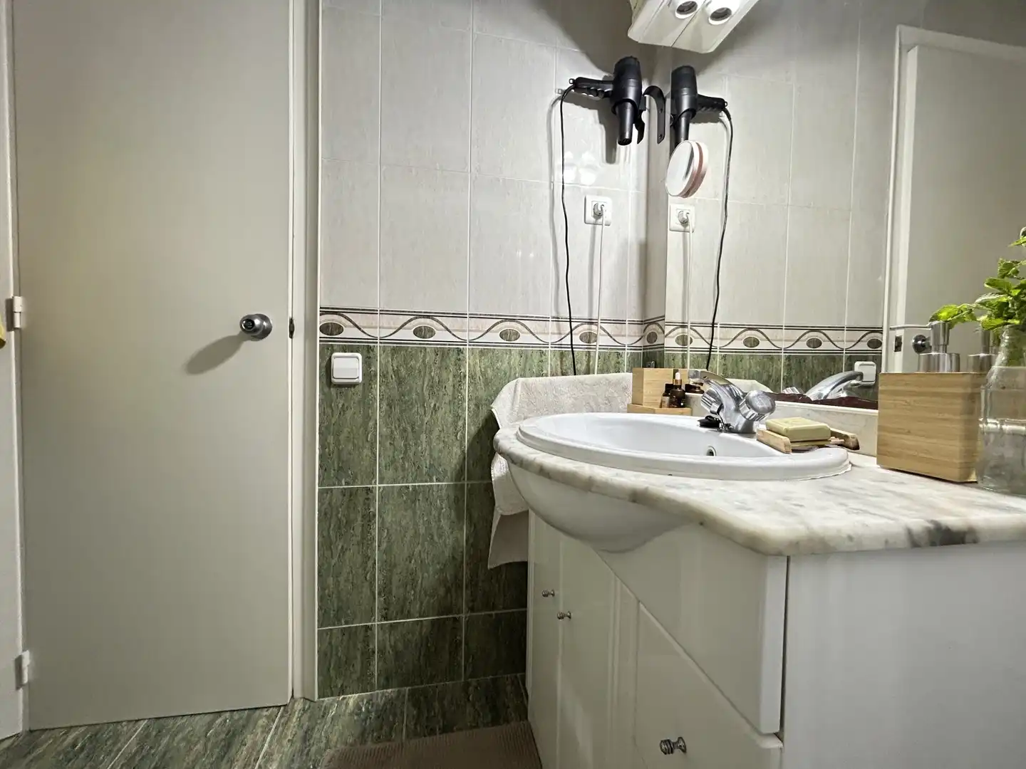Baño de Piso en venta en Molins de Rei con Aire acondicionado, Calefacción y Terraza