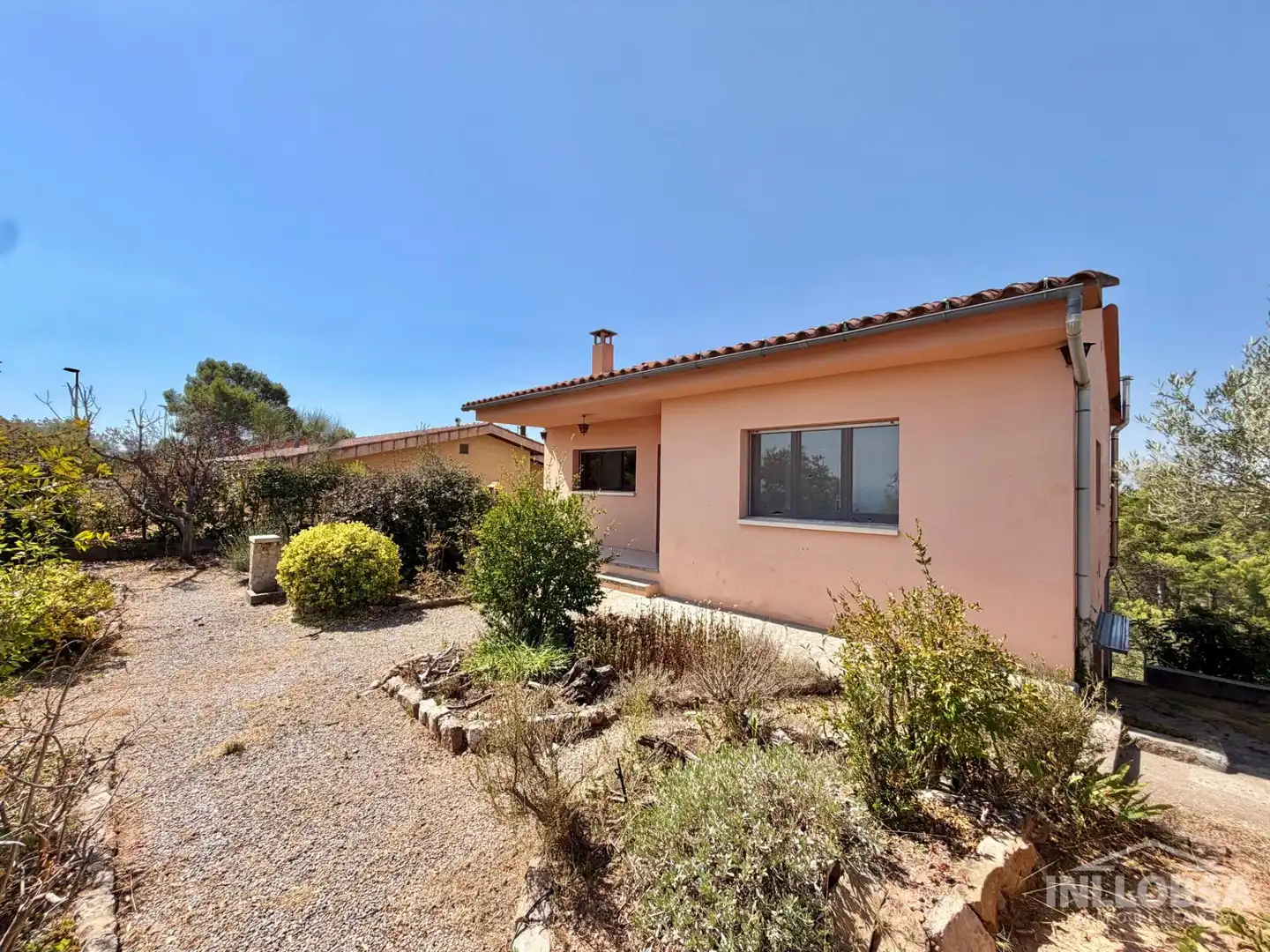 Vista exterior de Finca rústica en venda en Castellfollit del Boix amb Calefacció, Jardí privat i Terrassa