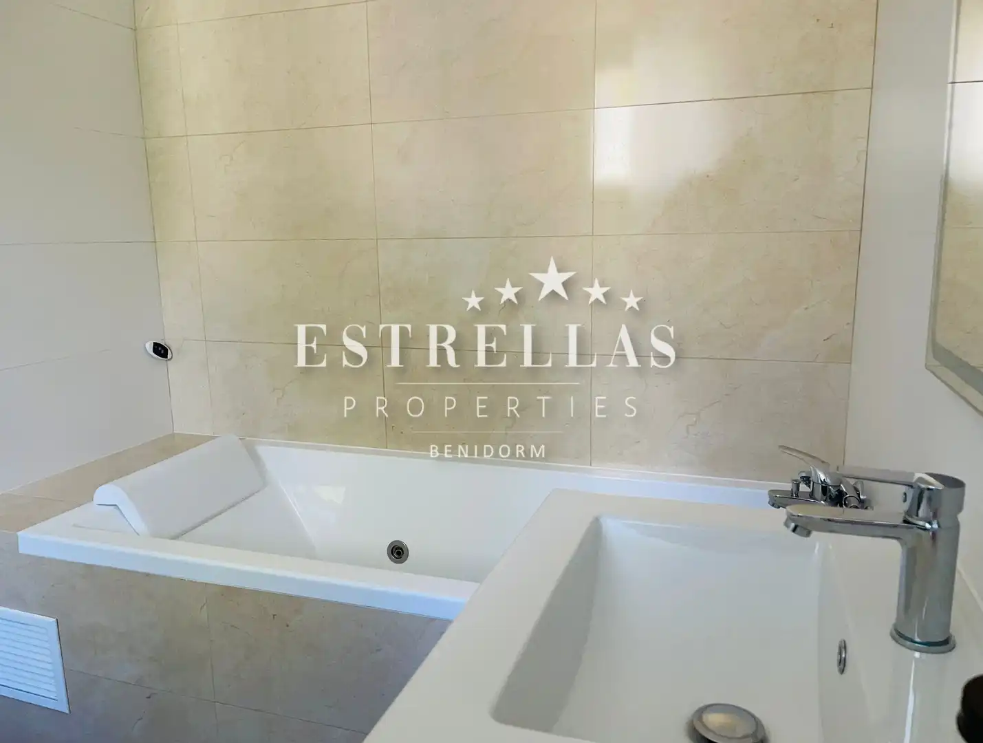 Villa mit Terrasse zum Verkauf in Golf Bahía, imagen 40