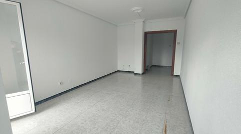 Foto 3 de Apartament en venda a Avenida Maragatos, Benavente, Zamora