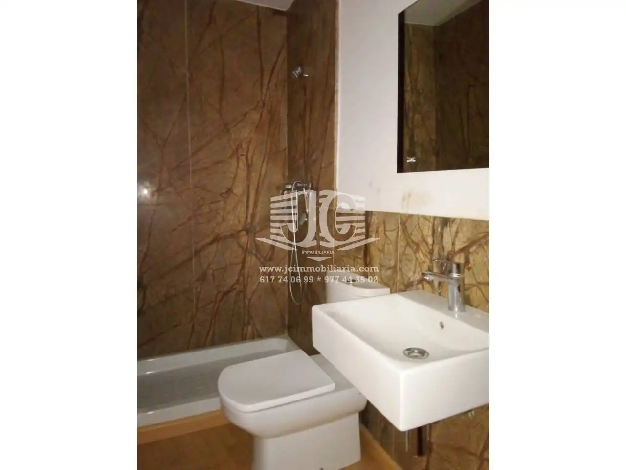 Bany de Dúplex en venda en L'Ampolla amb Aire condicionat, Parquet i Terrassa