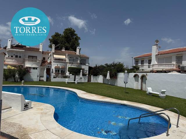 Casa adosada en Venta en Pasaje DORIAN GRAY en Guadalmar