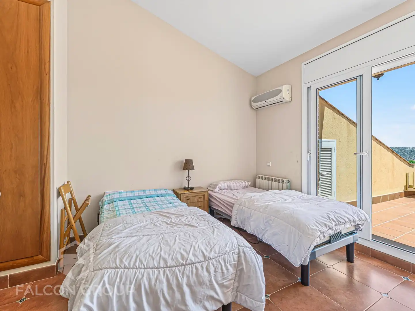 Habitación de Casa o chalet en venta en Calafell con Aire acondicionado, Calefacción y Jardín privado