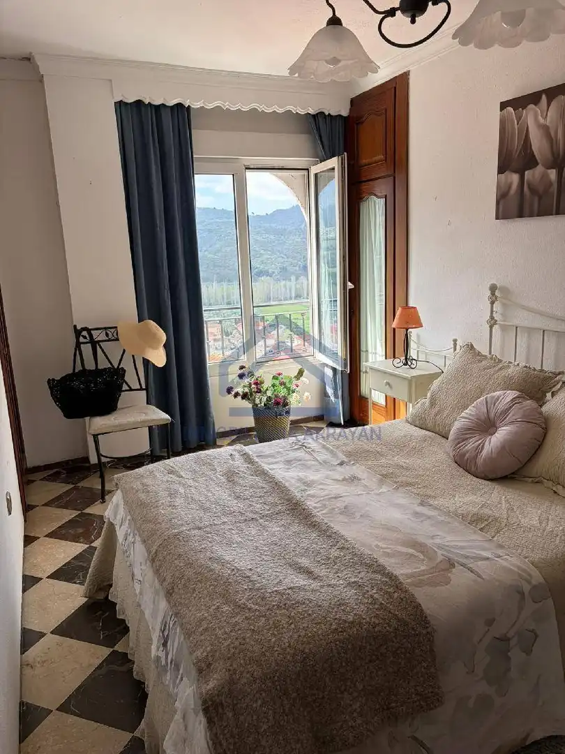 Schlafzimmer von Wohnung zum Verkauf in Cenes de la Vega mit Klimaanlage, Heizung und Terrasse