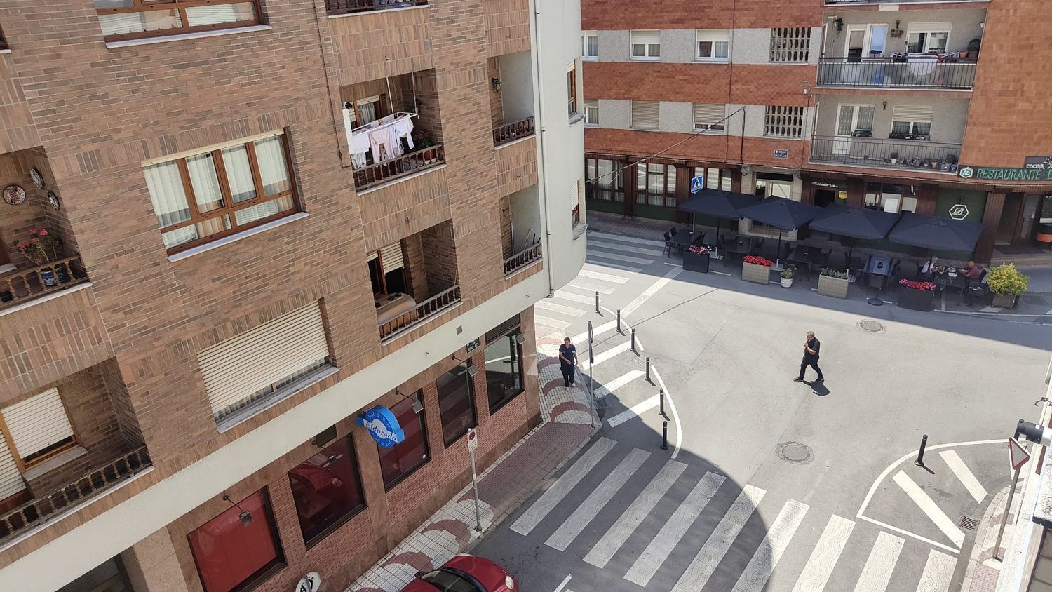 Vista exterior de Pis en venda en Pravia amb Calefacció i Piscina