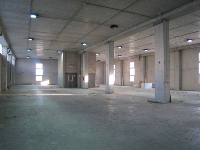 Nave industrial en Venta en Carrer del Perú en Provençals del Poblenou