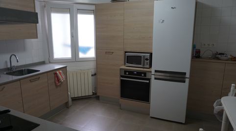 Foto 2 de Piso en venta en Nafarroa Kalea, Centro - Ariz - Uribarri, Basauri