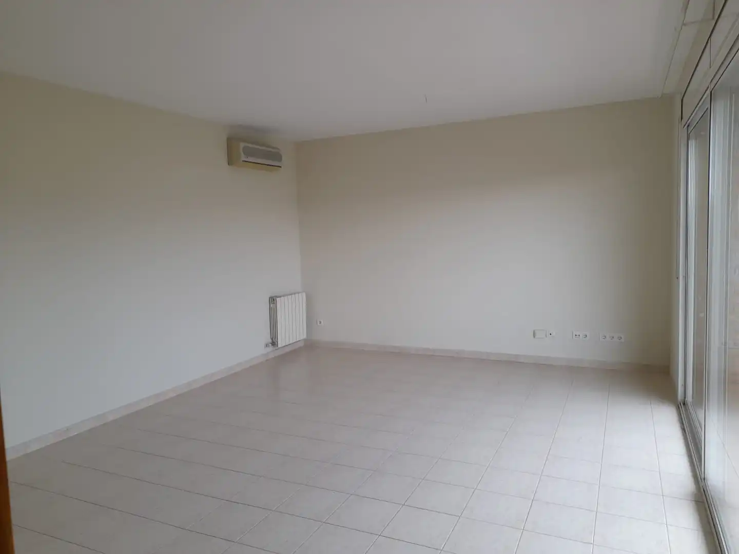 Piso de alquiler en Sant Feliu de Llobregat con Aire acondicionado, Calefacción y Balcón