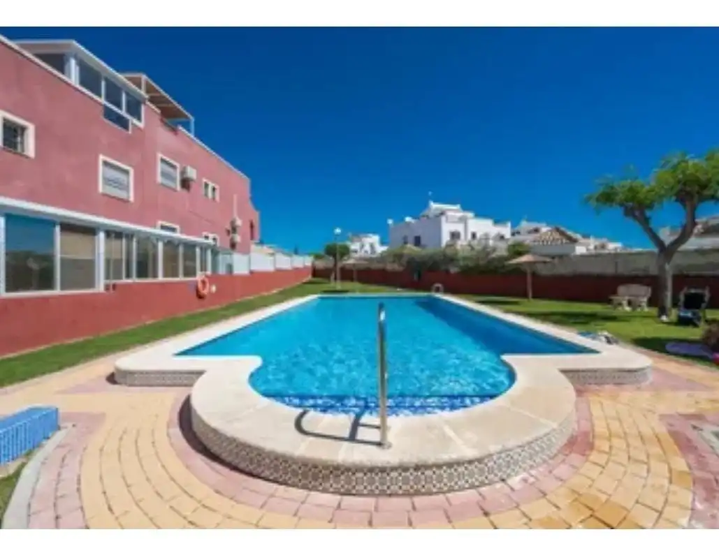 Bungalow amb piscina en venda a Lago bañolas 24, imagen 11