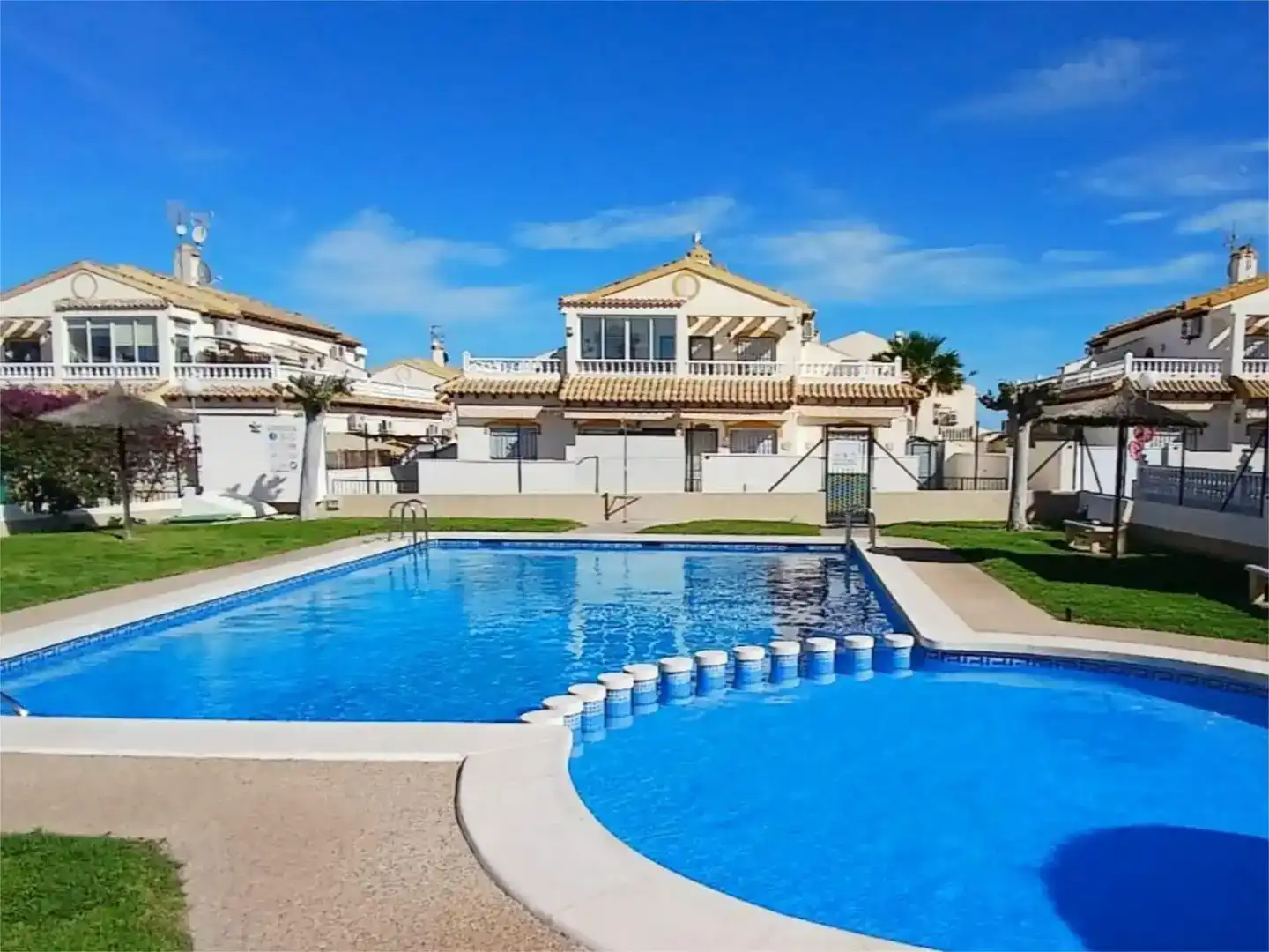 Schwimmbecken von Maisonette zum Verkauf in Orihuela mit Klimaanlage, Terrasse und Schwimmbad