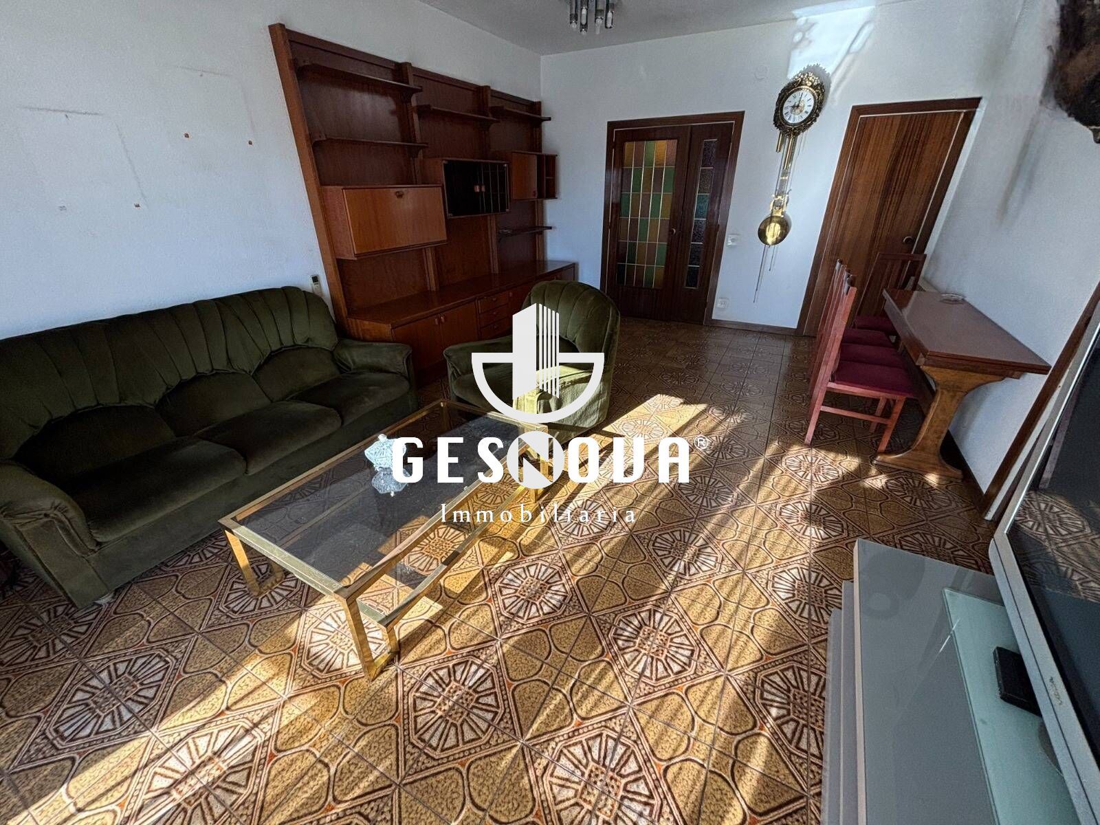 Living room of Flat for sale in L'Hospitalet de Llobregat  with Air Conditioner, Heating and Balcony