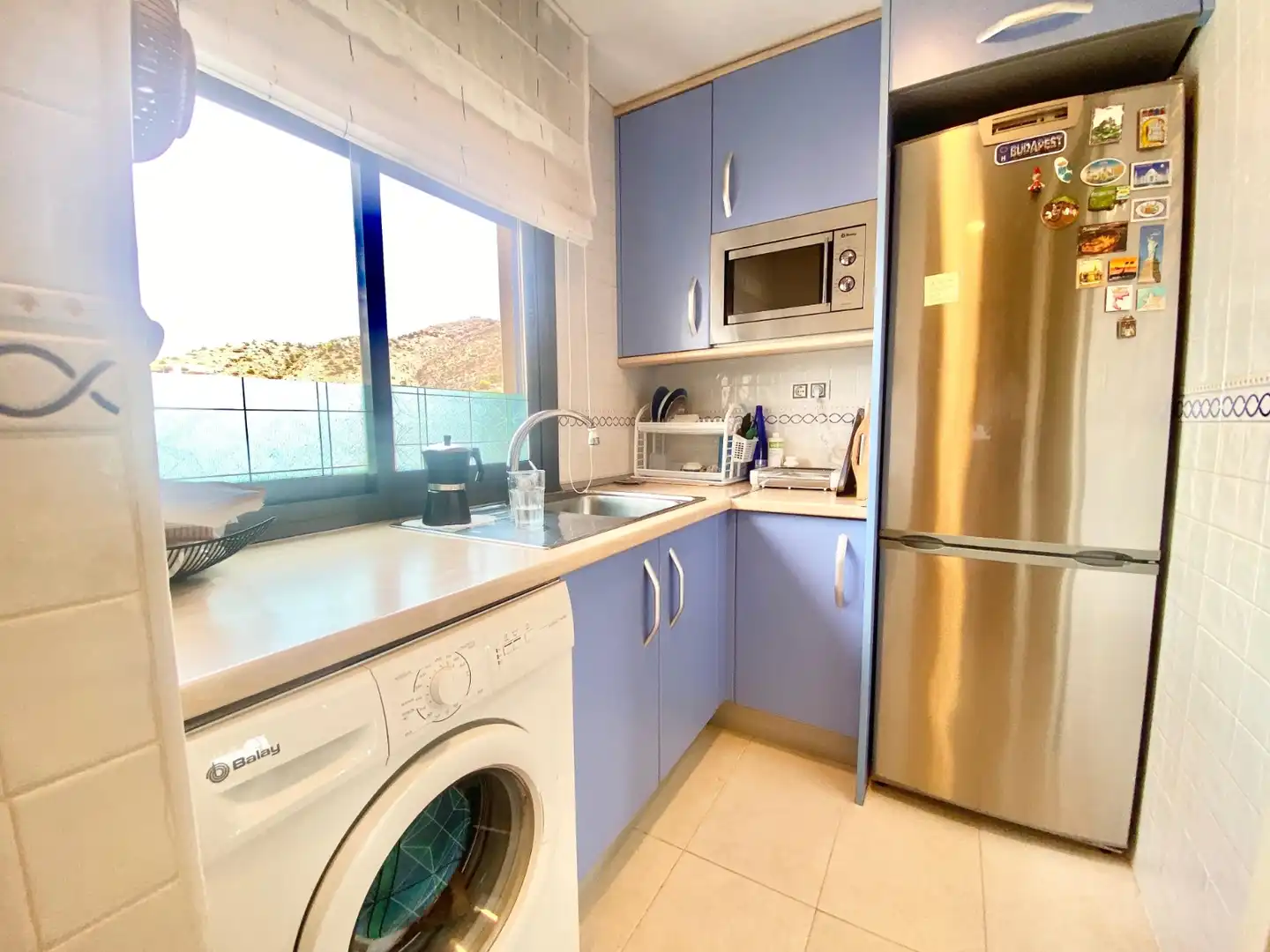 Cocina de Apartamento de alquiler en Benidorm con Aire acondicionado, Calefacción y Terraza