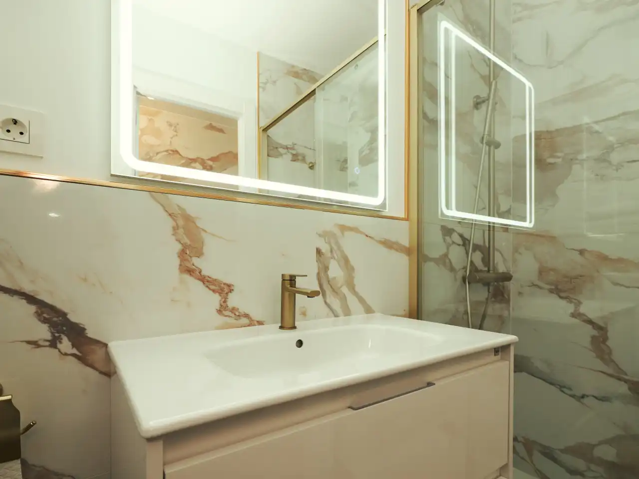 Badezimmer von Wohnungen zum Verkauf in Torrevieja mit Klimaanlage, Heizung und Terrasse