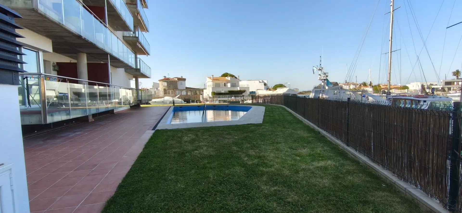 Piscina de Apartamento en venta en Roses con Aire acondicionado, Calefacción y Terraza