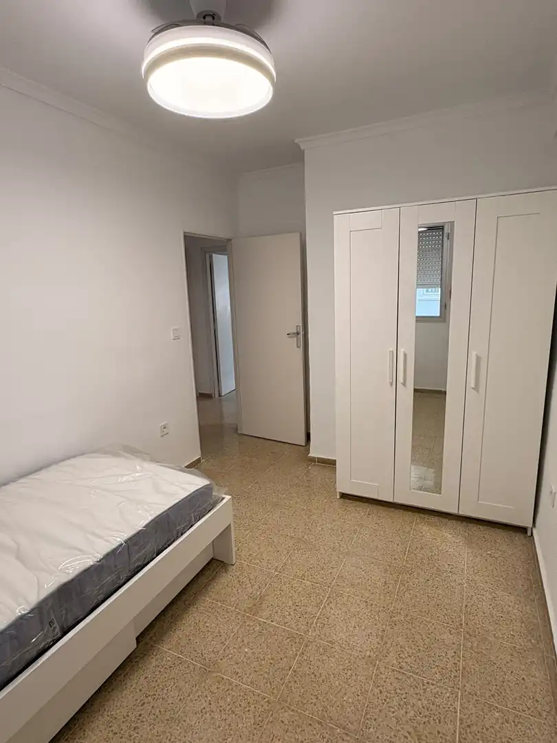 Bedroom of Flat for rent in Sevilla