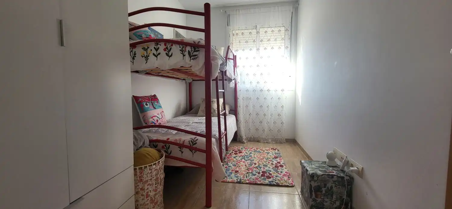 Dormitori de Apartament en venda en Camarles amb Aire condicionat