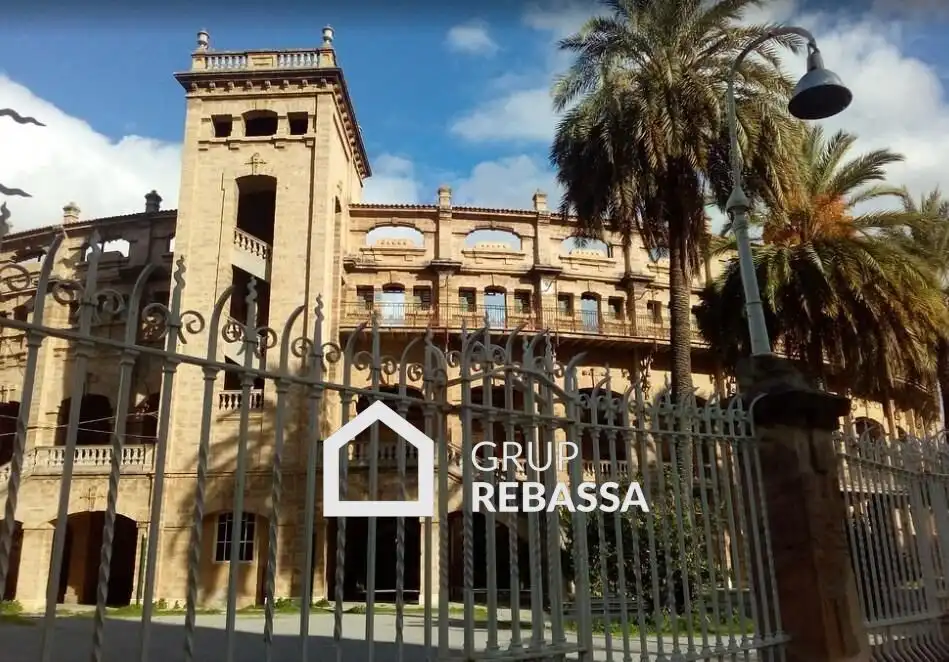 Local de alquiler en Avenida de l'Arquitecte Gaspar Bennazar, Plaça de Toros